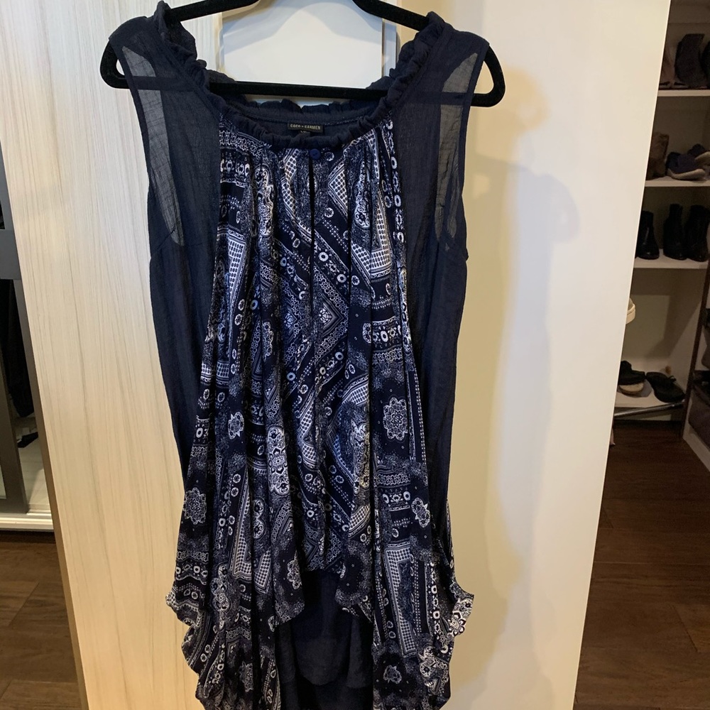 blue dress